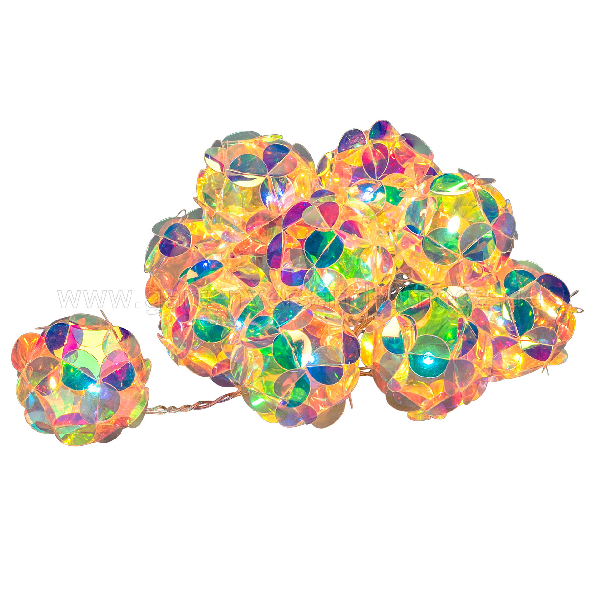 Lichterkette mit schillernden Kugeln