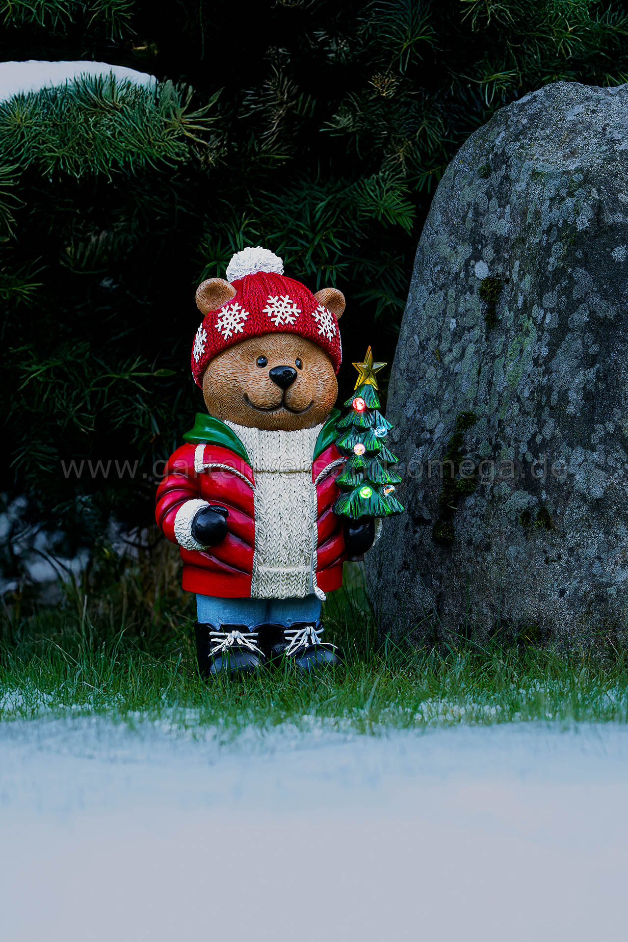 Die LED Garten-Leuchtfigur Teddybär 38cm im Einsatz