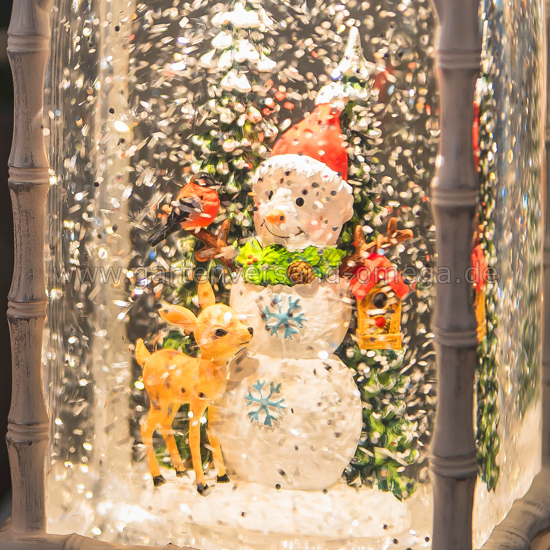 Motiv im Detail von LED Wasserlaterne Schneemann mit Reh