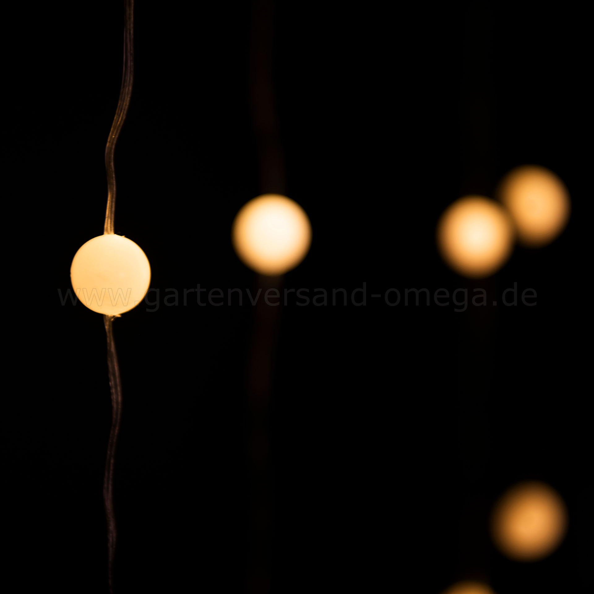 LED Lichtervorhang Schneebälle im Detail