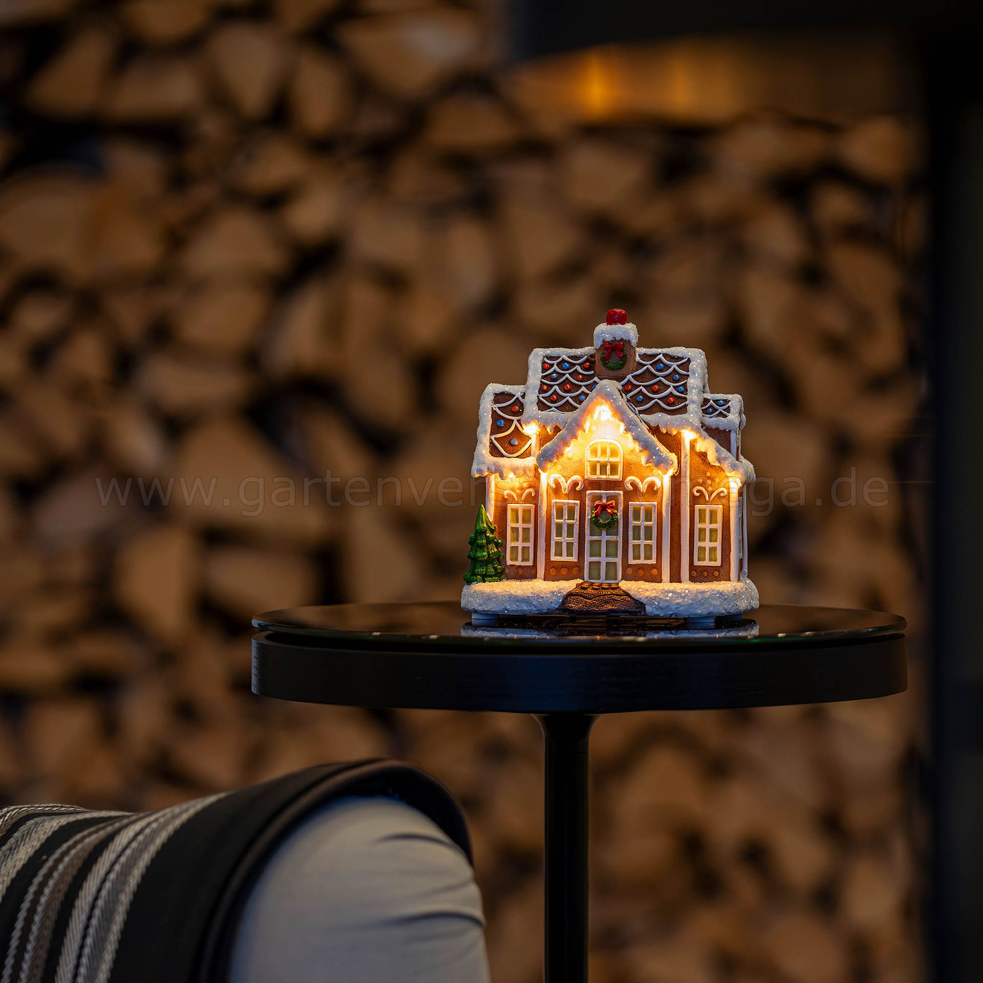 Anwendungsbeispiel LED-Weihnachtsdeko Mini-Lebkuchenhaus