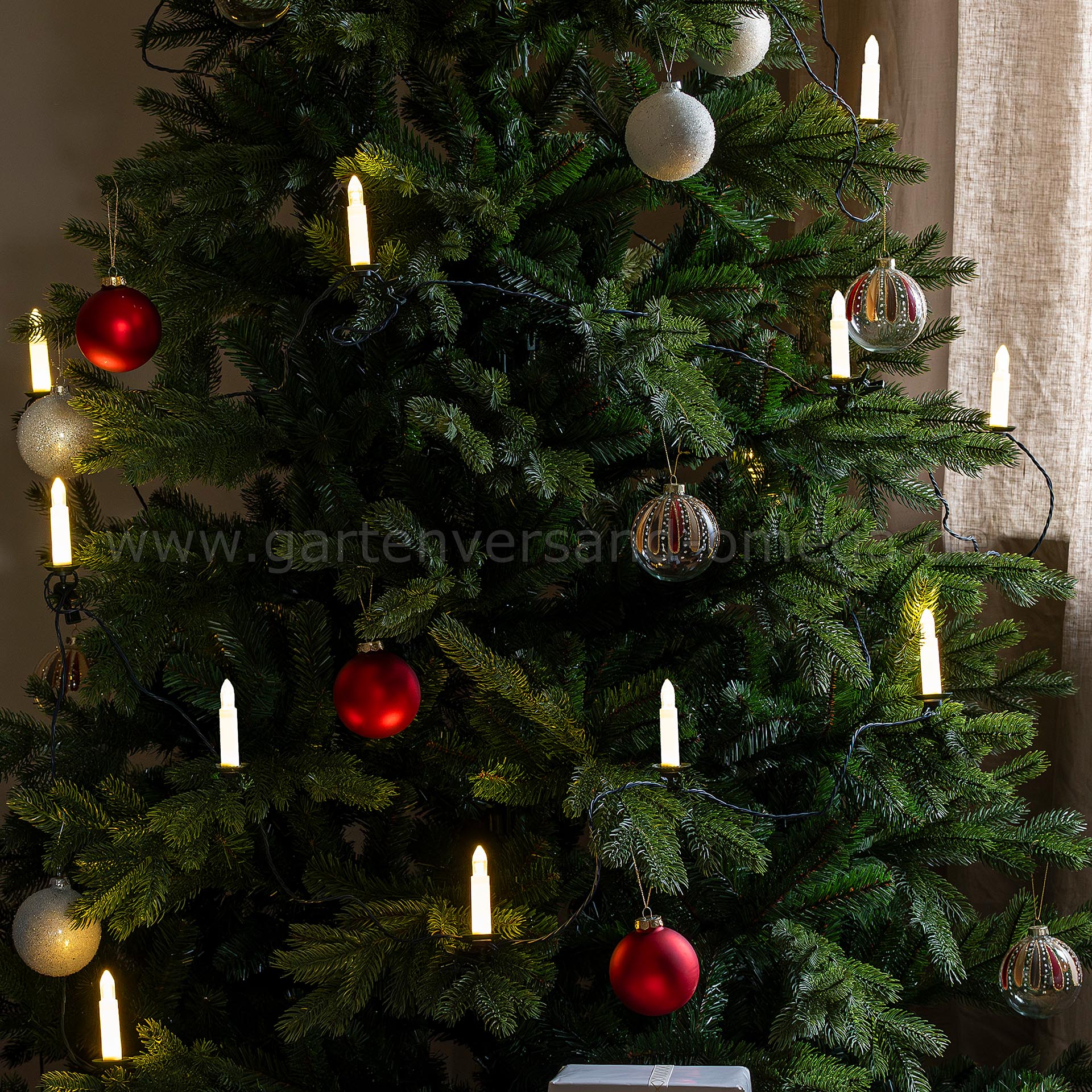 Baumkette mit LED-Kerzen