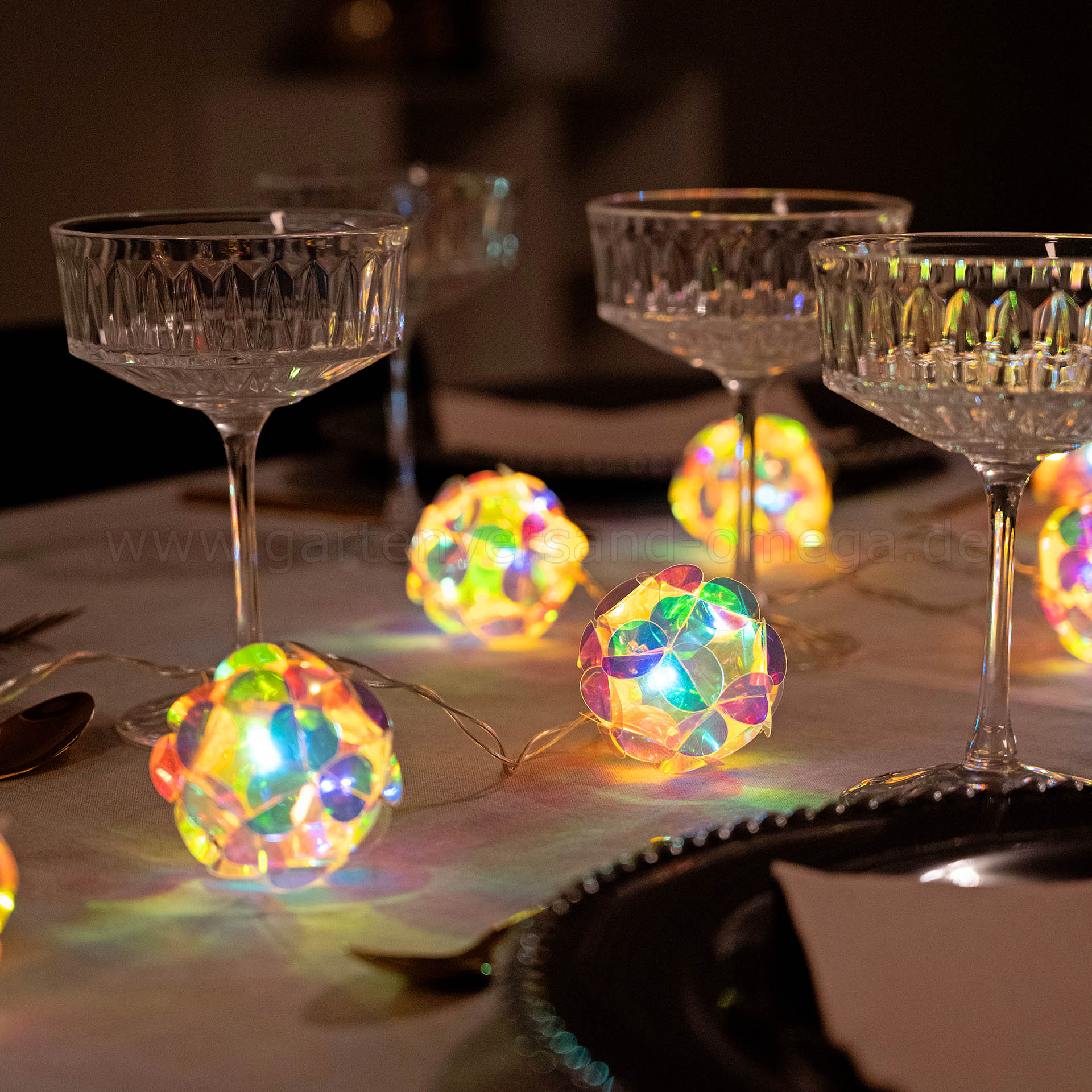 Anwendungsbeispiel Lichterkette mit schillernden Kugeln
