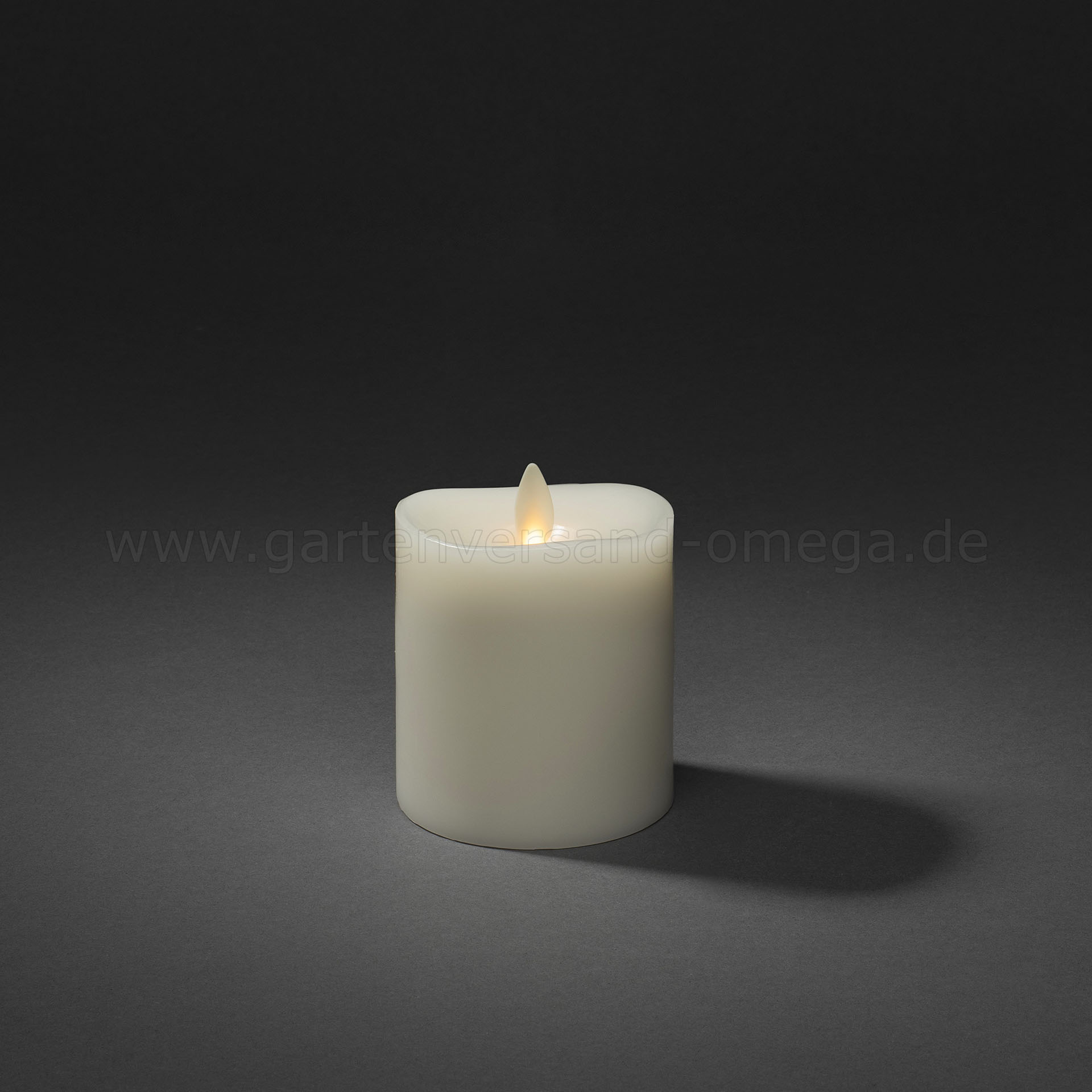 LED-Echtwachskerze cremeweiß mit geschmolzener Kante 11,4cm