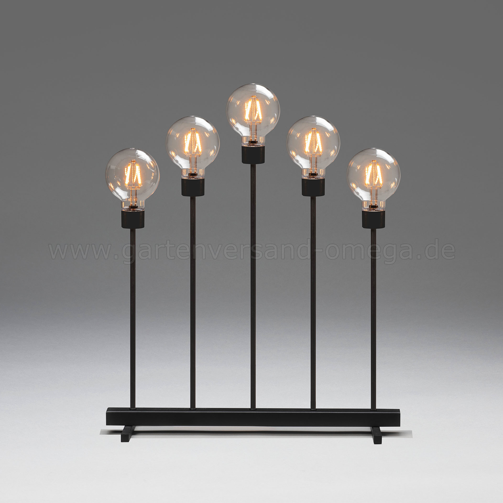 LED-Metallleuchter 5 runde Globes
