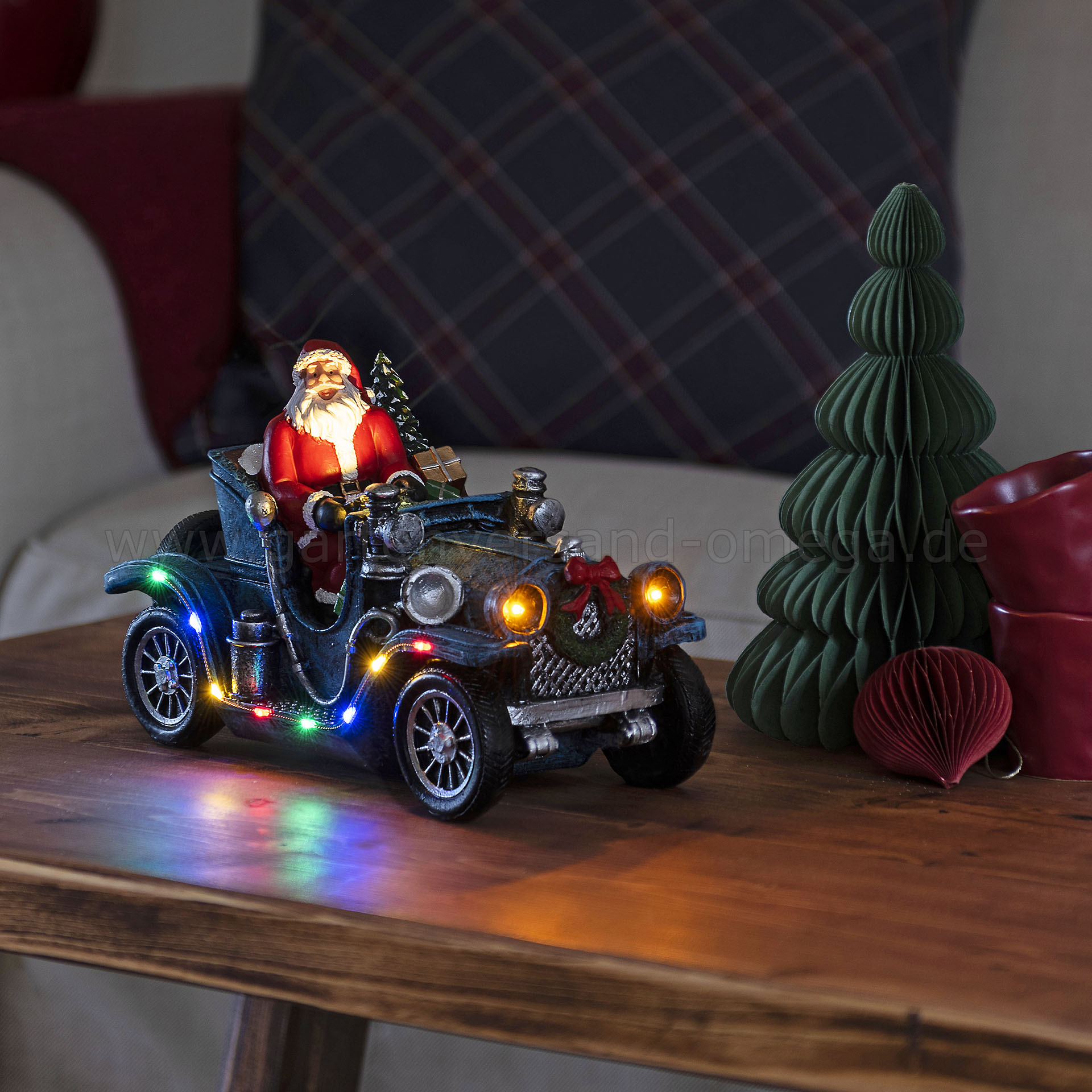 LED-Szenerie Weihnachtsmann im Auto - LED Auto Weihnachtsmann,  Weihnachtsdeko Auto, LED-Figur Auto mit Weihnachtsmann,  Schreibtischdekoration Weihnachten, Oldtimer Weihnachtsmann, Deko-Auto mit  LED-Beleuchtung